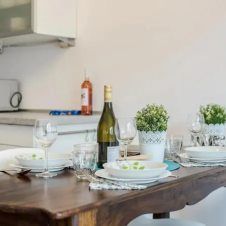 Aparment At The Doorstep Of Vaci Street Apartment Budapest